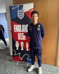 开云体育app-太阳报：蒂亚戈-席尔瓦14岁的儿子雅各曾入选英格兰U15代表队