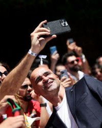 开云体育app-葡萄牙队到德国 C罗准备好了 若夺冠马丁内斯还愿