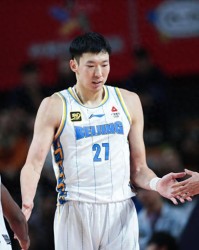 开云体育app-杜锋尴尬！两弟子进国家队，2米26中锋不靠他，郭士强照顾老东家