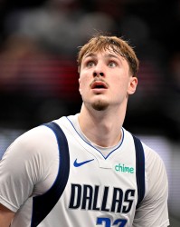 开云体育-19岁84天！弗拉格单场至少25分10助5板 历史第二年轻&amp;仅次詹姆斯