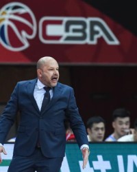 开云官网-核心缺席仍能笑傲同城德比 雅尼斯归来令首钢还魂