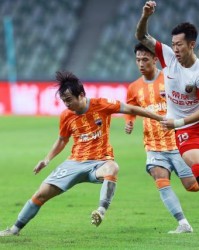 kaiyun-七连败！换帅难挡深圳急速下落 球员绝望无人能救