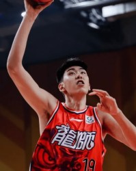 开云官网-徐昕今日24分14篮板、生涯第2次砍下20+，本赛季还砍过27+14