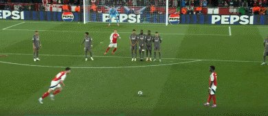 1744174872294052467.gif 1.gif