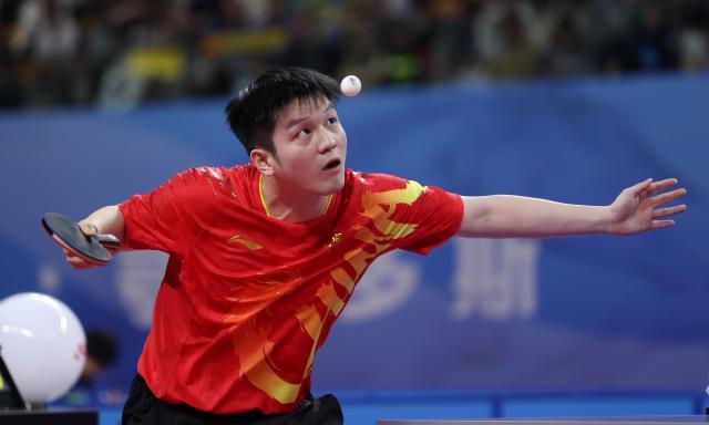 1729353612983098306.jpg (体育)(11)乒乓球——全国锦标赛:上海地产集团队获得男子团体冠军XxjpseC007152_20241019_PEPFN0A001.jpg